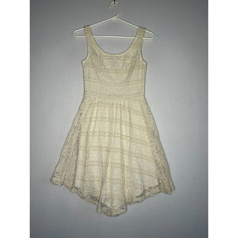 Mossimo White Textured Lace Tank Top Romper Round Neck Womens Small Petite
